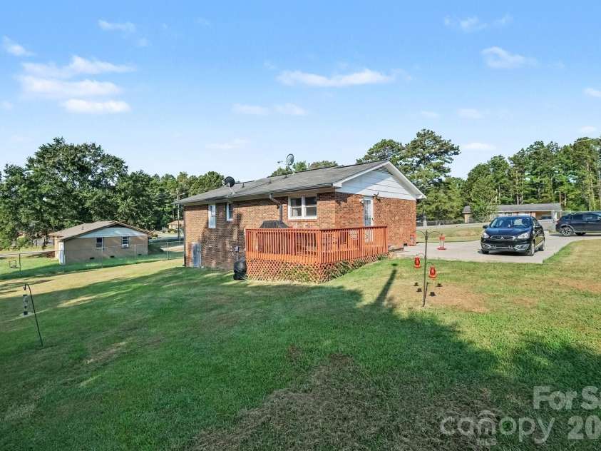 645 Pine Ridge Road, Chester, SC 29706.  MLS# CAR4427459, YatesRealty ID 53147. 