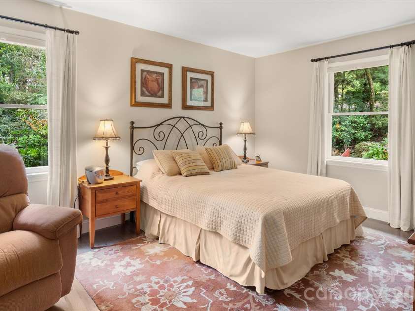 13 Foxhorn Court, Hendersonville, NC 28791.  MLS# CAR4427792, YatesRealty ID 53149. 