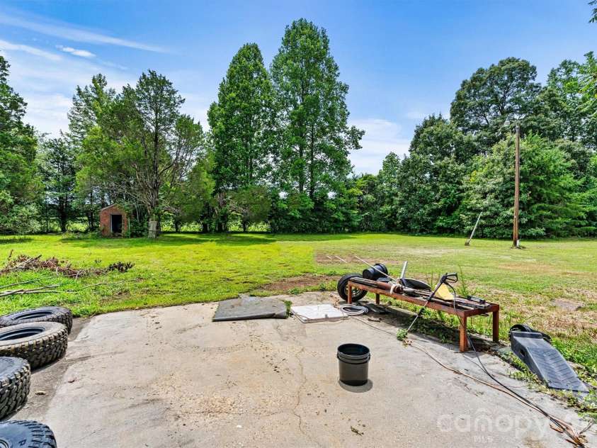 1318 Ostwalt Amity Road, Cleveland, NC 27013.  MLS# CAR4357525, YatesRealty ID 5315. 