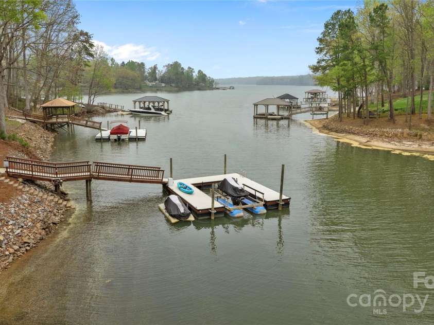 2228 Metcalf Drive, Sherrills Ford, NC 28673.  MLS# CAR4241174, YatesRealty ID 5315. Easy access to