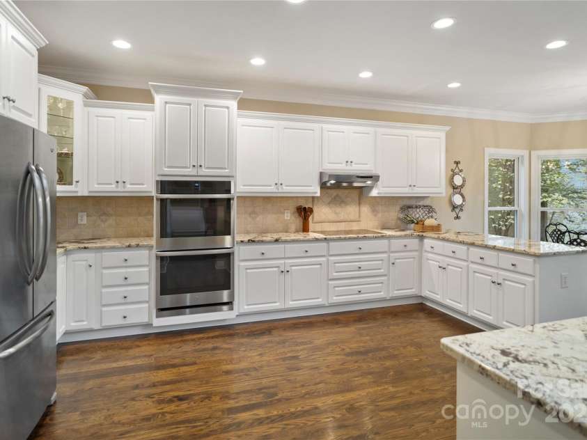 2228 Metcalf Drive, Sherrills Ford, NC 28673.  MLS# CAR4241174, YatesRealty ID 5315. Open Kitchen