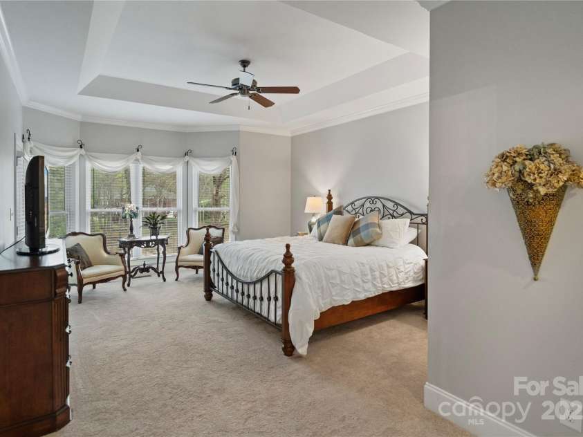 2228 Metcalf Drive, Sherrills Ford, NC 28673.  MLS# CAR4241174, YatesRealty ID 5315. Primary Bedroom