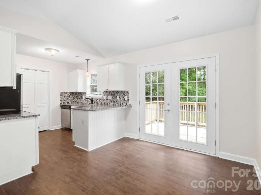 5075 Drake Pond Lane, Rock Hill, SC 29732.  MLS# CAR4425046, YatesRealty ID 53150. 