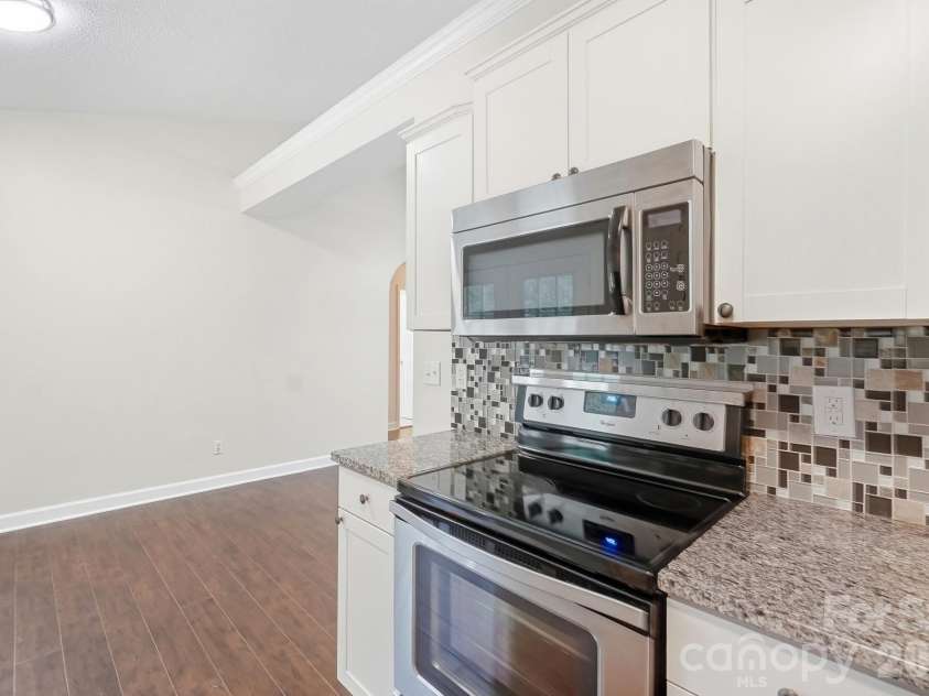 5075 Drake Pond Lane, Rock Hill, SC 29732.  MLS# CAR4425046, YatesRealty ID 53150. 