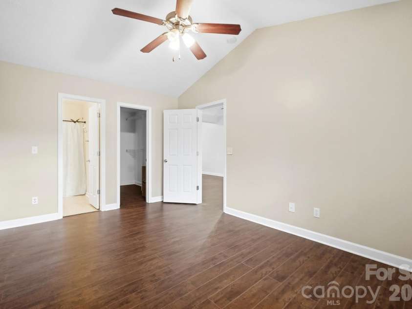 5075 Drake Pond Lane, Rock Hill, SC 29732.  MLS# CAR4425046, YatesRealty ID 53150. 