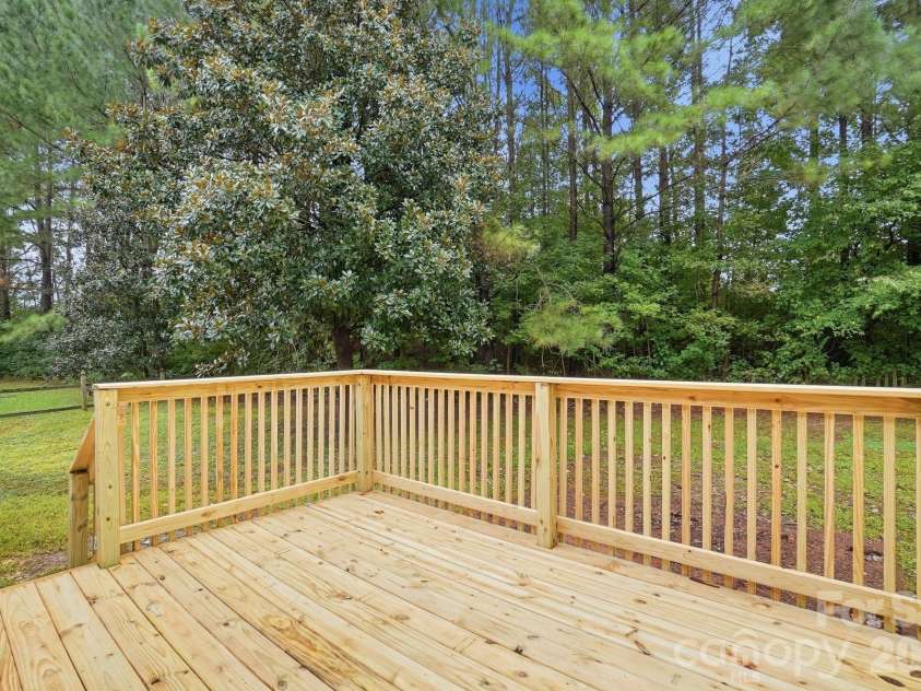5075 Drake Pond Lane, Rock Hill, SC 29732.  MLS# CAR4425046, YatesRealty ID 53150. 