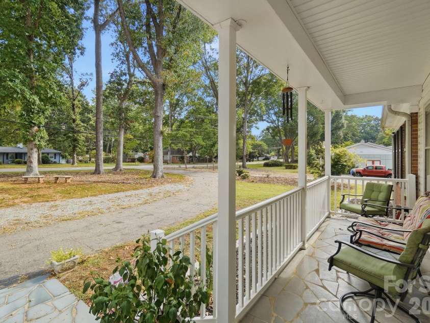 3031 Gardner Park Drive, Gastonia, NC 28054.  MLS# CAR4421714, YatesRealty ID 53151. 