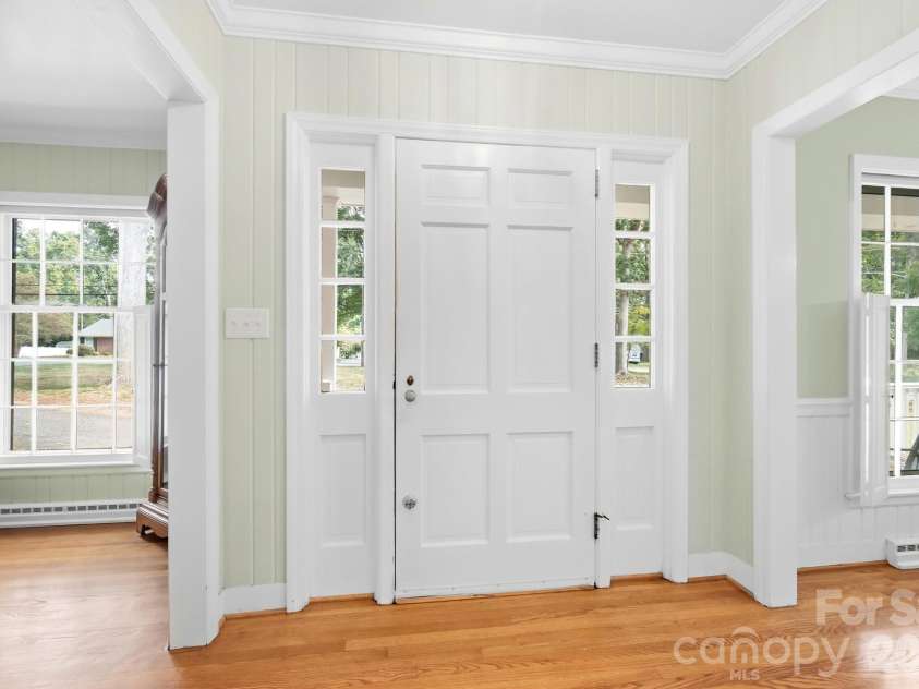 3031 Gardner Park Drive, Gastonia, NC 28054.  MLS# CAR4421714, YatesRealty ID 53151. 
