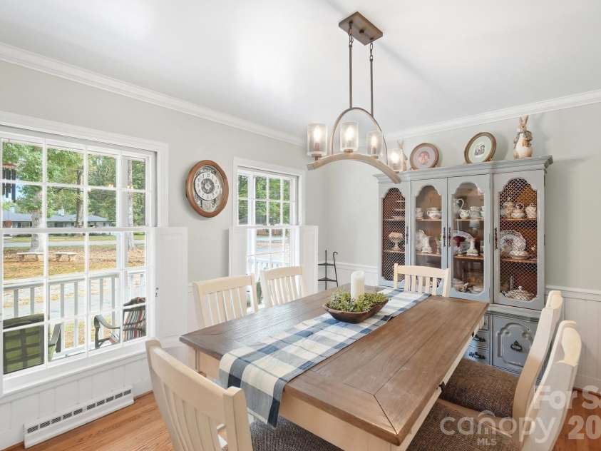 3031 Gardner Park Drive, Gastonia, NC 28054.  MLS# CAR4421714, YatesRealty ID 53151. 