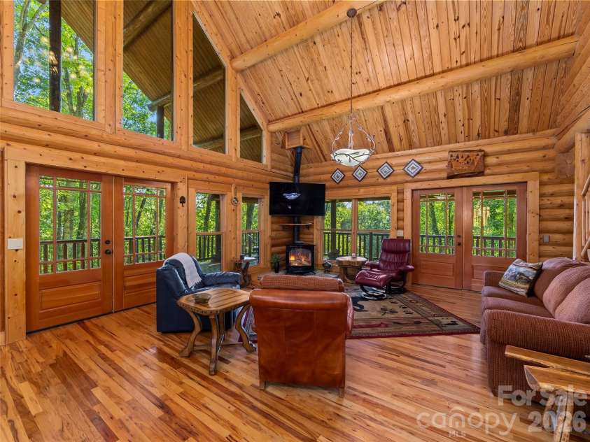 44 Kamama Trail, Maggie Valley, NC 28751.  MLS# CAR4428698, YatesRealty ID 53152. 