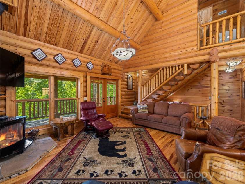 44 Kamama Trail, Maggie Valley, NC 28751.  MLS# CAR4428698, YatesRealty ID 53152. 