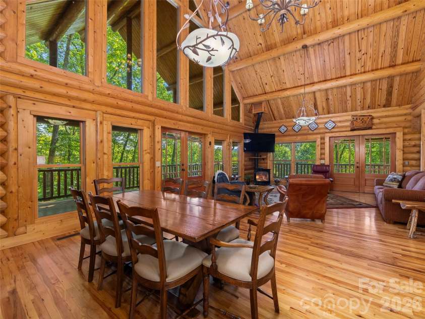 44 Kamama Trail, Maggie Valley, NC 28751.  MLS# CAR4428698, YatesRealty ID 53152. 