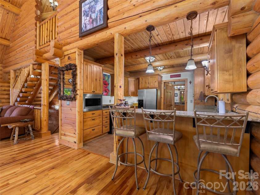44 Kamama Trail, Maggie Valley, NC 28751.  MLS# CAR4428698, YatesRealty ID 53152. 