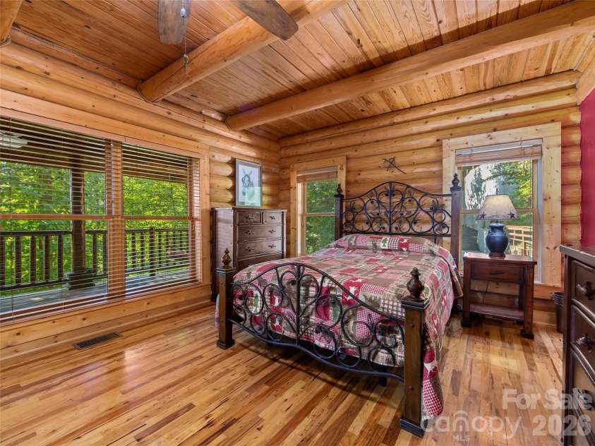 44 Kamama Trail, Maggie Valley, NC 28751.  MLS# CAR4428698, YatesRealty ID 53152. 