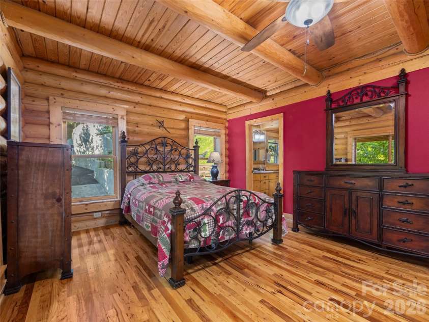 44 Kamama Trail, Maggie Valley, NC 28751.  MLS# CAR4428698, YatesRealty ID 53152. 
