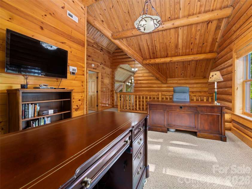 44 Kamama Trail, Maggie Valley, NC 28751.  MLS# CAR4428698, YatesRealty ID 53152. 