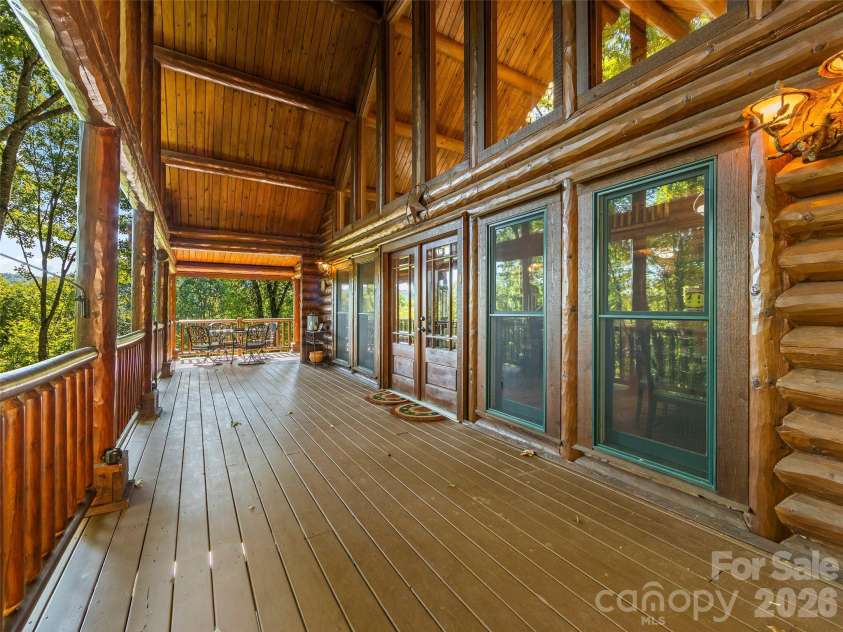 44 Kamama Trail, Maggie Valley, NC 28751.  MLS# CAR4428698, YatesRealty ID 53152. 