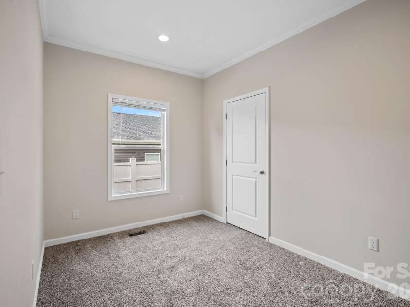 131 Bellamy Road, Asheville, NC 28806.  MLS# CAR4427438, YatesRealty ID 53155. 