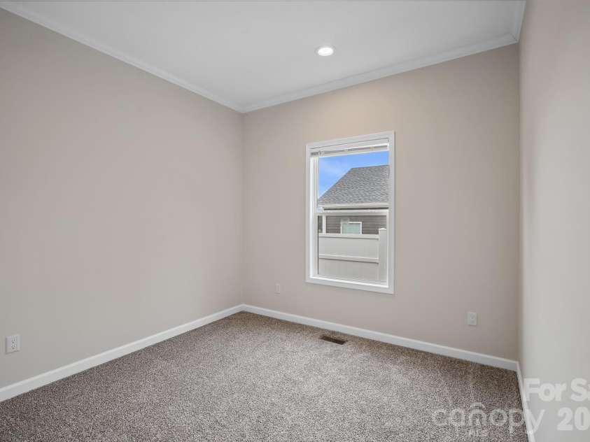 131 Bellamy Road, Asheville, NC 28806.  MLS# CAR4427438, YatesRealty ID 53155. 