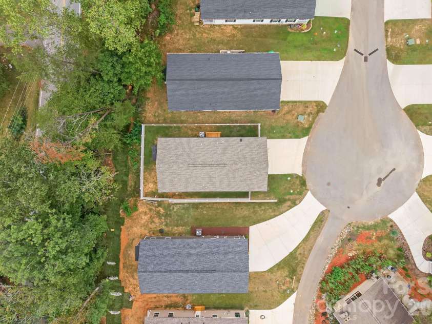 131 Bellamy Road, Asheville, NC 28806.  MLS# CAR4427438, YatesRealty ID 53155. 