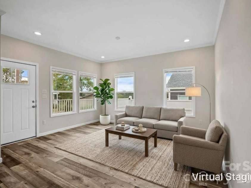 131 Bellamy Road, Asheville, NC 28806.  MLS# CAR4427438, YatesRealty ID 53155. Virtually Staged