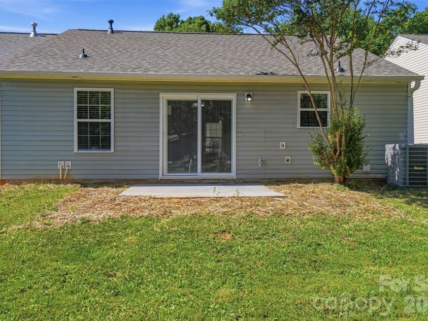 1378 Pampas Circle, Rock Hill, SC 29732.  MLS# CAR4428425, YatesRealty ID 53156. 
