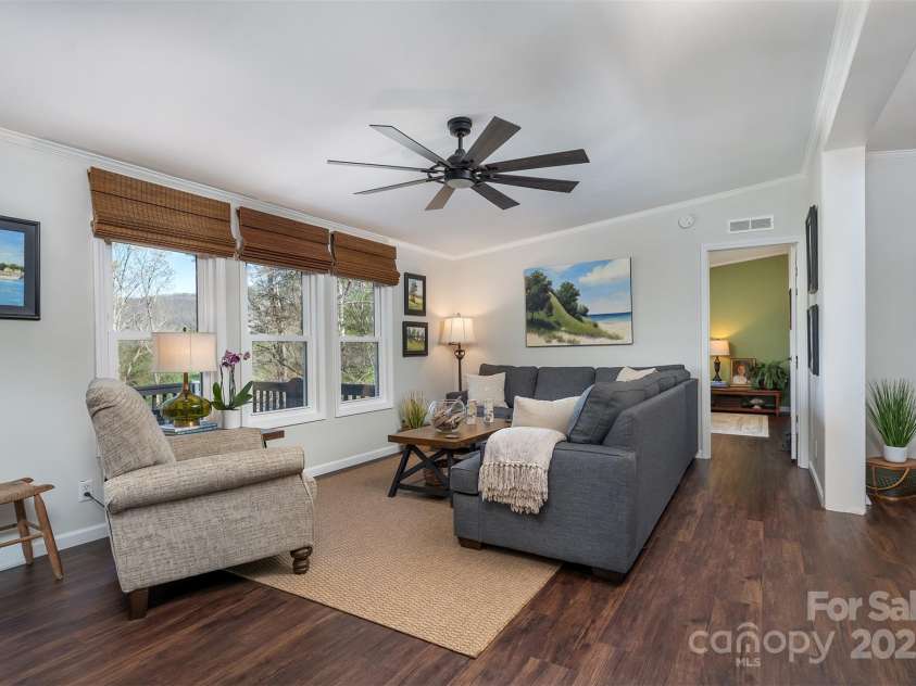 55 Whitaker Circle, Fairview, NC 28730.  MLS# CAR4243670, YatesRealty ID 5316. 