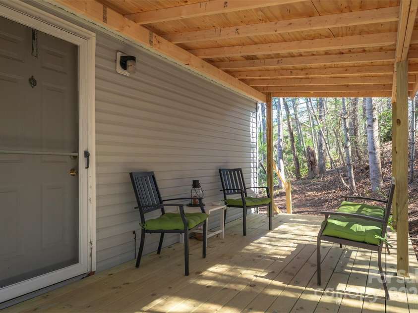 55 Whitaker Circle, Fairview, NC 28730.  MLS# CAR4243670, YatesRealty ID 5316. 