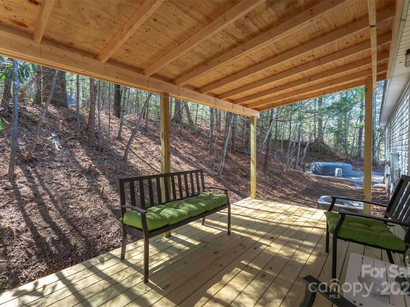 55 Whitaker Circle, Fairview, NC 28730.  MLS# CAR4243670, YatesRealty ID 5316. 