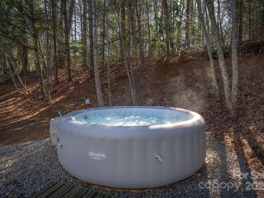 55 Whitaker Circle, Fairview, NC 28730.  MLS# CAR4243670, YatesRealty ID 5316. 