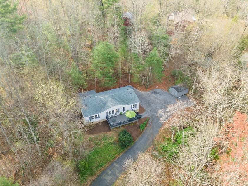 55 Whitaker Circle, Fairview, NC 28730.  MLS# CAR4243670, YatesRealty ID 5316. 