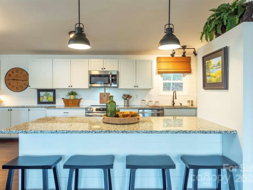 55 Whitaker Circle, Fairview, NC 28730.  MLS# CAR4243670, YatesRealty ID 5316. 