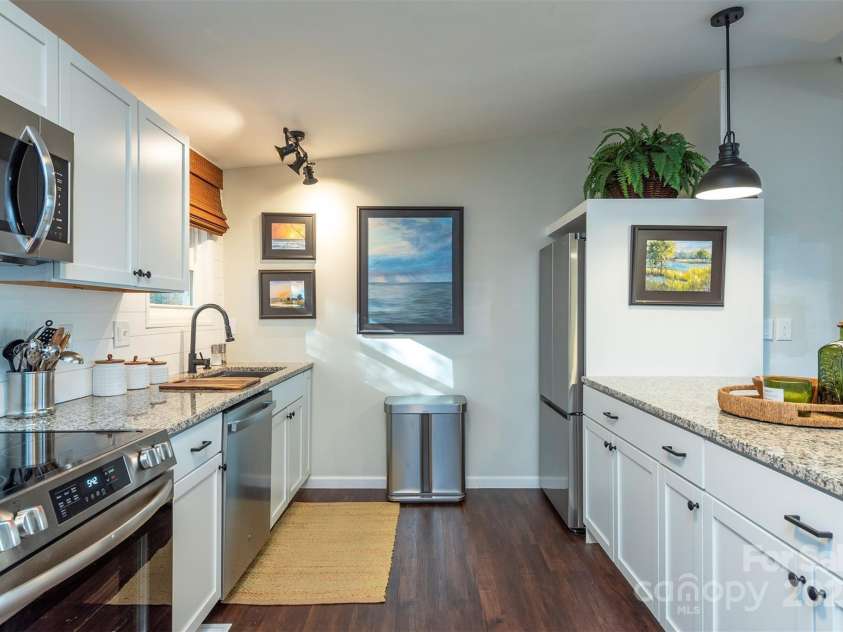 55 Whitaker Circle, Fairview, NC 28730.  MLS# CAR4243670, YatesRealty ID 5316. 