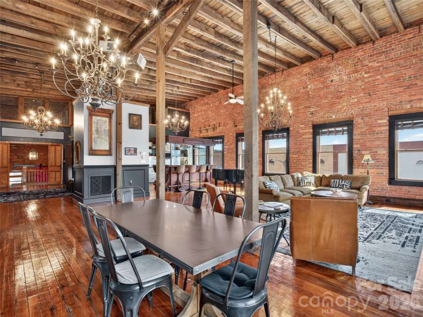 28 Main Street, Brevard, NC 28712.  MLS# CAR4422544, YatesRealty ID 53160. 