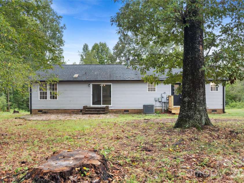 1030 Blue Dan Lane, Yadkinville, NC 27055.  MLS# CAR4427453, YatesRealty ID 53166. 