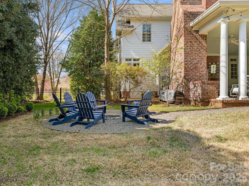 1413 Andover Road, Charlotte, NC 28211.  MLS# CAR4353850, YatesRealty ID 5317. Fire Pit 