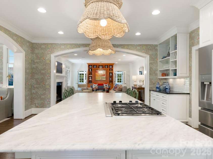 1413 Andover Road, Charlotte, NC 28211.  MLS# CAR4353850, YatesRealty ID 5317. Kitchen 