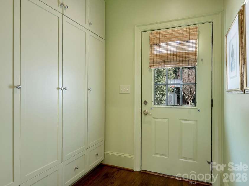 1413 Andover Road, Charlotte, NC 28211.  MLS# CAR4353850, YatesRealty ID 5317. Mudroom 