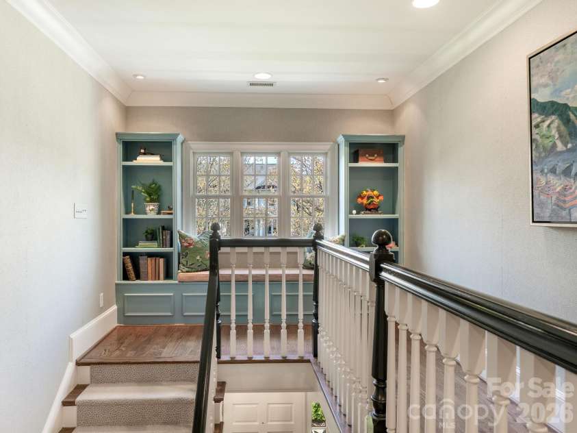 1413 Andover Road, Charlotte, NC 28211.  MLS# CAR4353850, YatesRealty ID 5317. Upper Landing 
