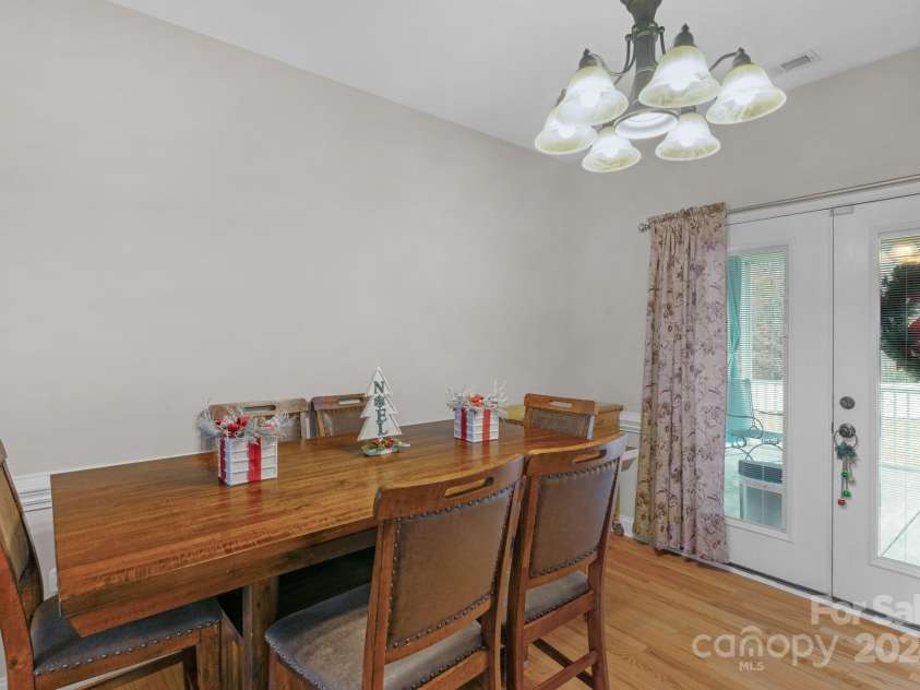 1734 Dr Saye Lane, Sharon, SC 29742.  MLS# CAR4204957, YatesRealty ID 5317. 