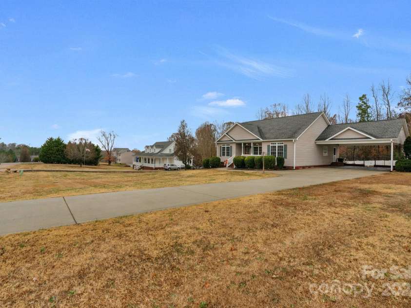 1734 Dr Saye Lane, Sharon, SC 29742.  MLS# CAR4204957, YatesRealty ID 5317. 