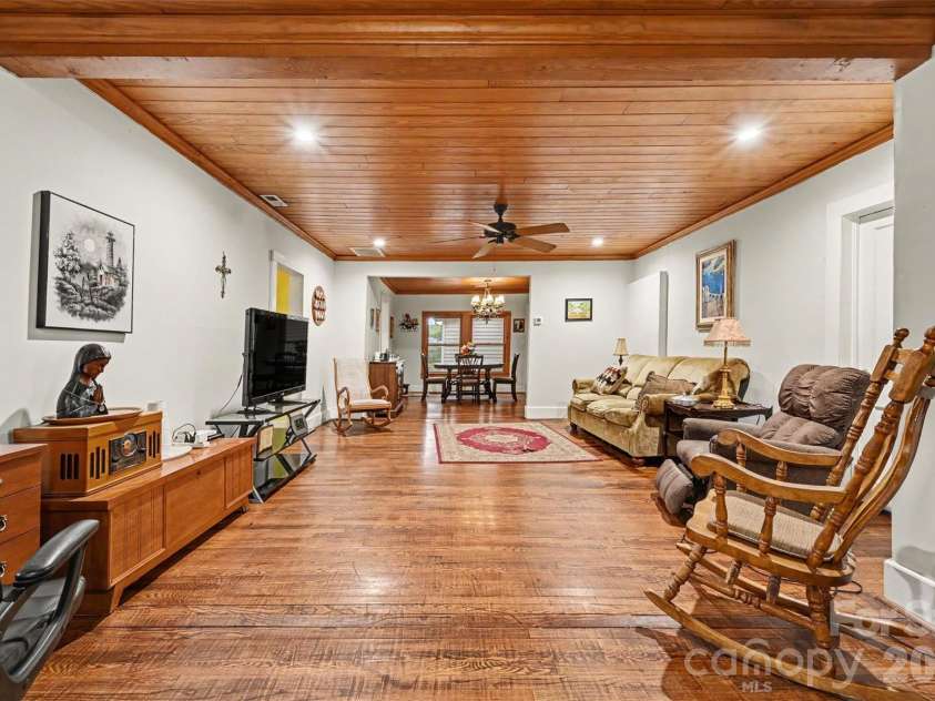 2291 Zion Road, Lancaster, SC 29720.  MLS# CAR4428376, YatesRealty ID 53173. 