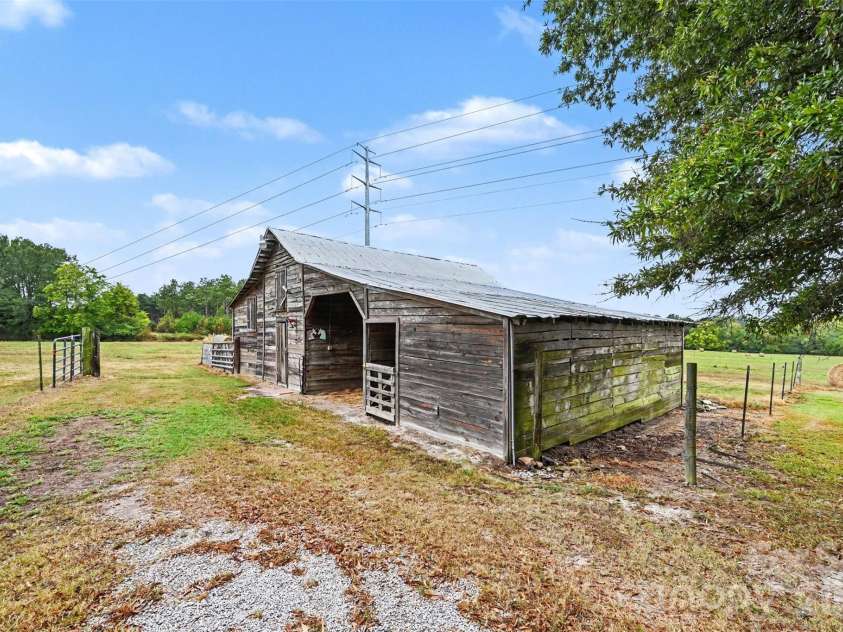 2291 Zion Road, Lancaster, SC 29720.  MLS# CAR4428376, YatesRealty ID 53173. 