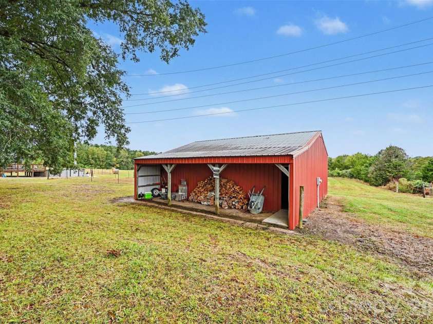2291 Zion Road, Lancaster, SC 29720.  MLS# CAR4428376, YatesRealty ID 53173. 