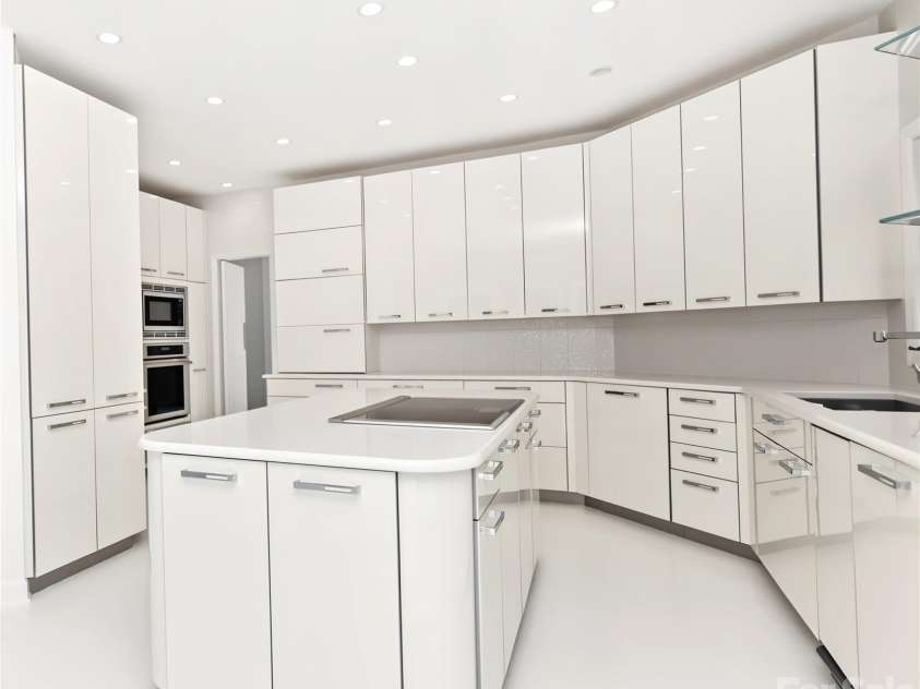 5235 Haynes Hall Place, Charlotte, NC 28270.  MLS# CAR4428075, YatesRealty ID 53175. Stunning Like New Custom Kitchen