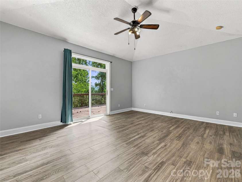 57 mount royal Drive, Arden, NC 28704.  MLS# CAR4428524, YatesRealty ID 53180. 
