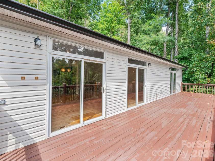 57 mount royal Drive, Arden, NC 28704.  MLS# CAR4428524, YatesRealty ID 53180. 