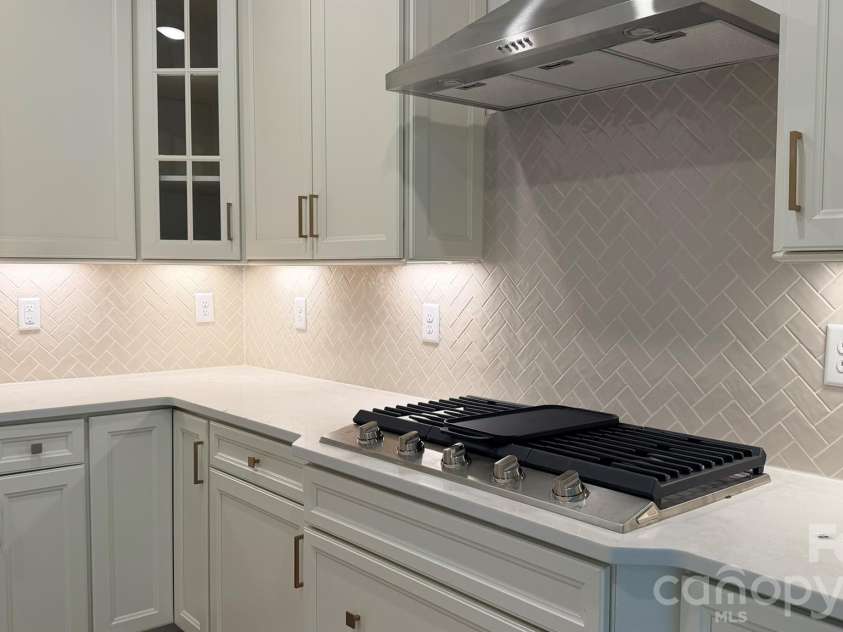 742 Clovis Street, Rock Hill, SC 29730.  MLS# CAR4415795, YatesRealty ID 53181. Kitchen