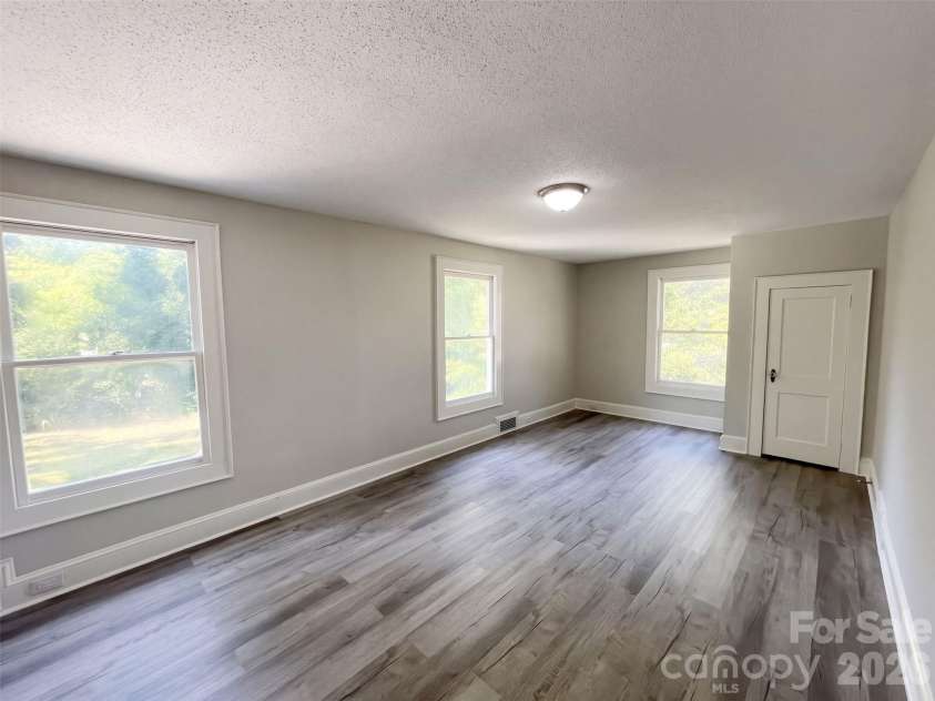 905 3rd Street, Spencer, NC 28159.  MLS# CAR4428764, YatesRealty ID 53184. 