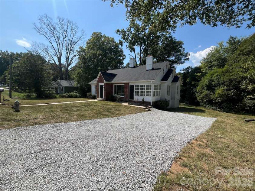 905 3rd Street, Spencer, NC 28159.  MLS# CAR4428764, YatesRealty ID 53184. 